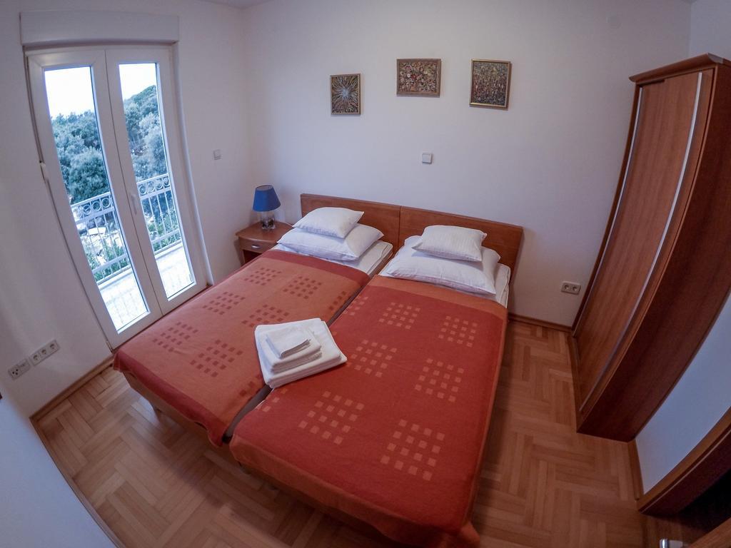 Apartment Car